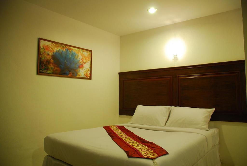 Patong Budget Rooms Buitenkant foto
