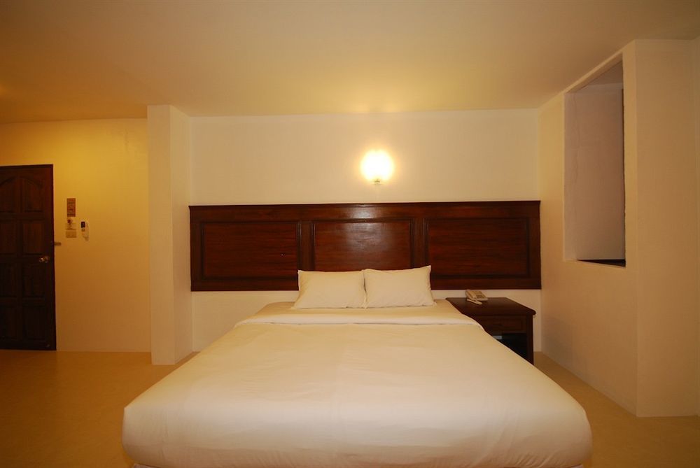 Patong Budget Rooms Buitenkant foto